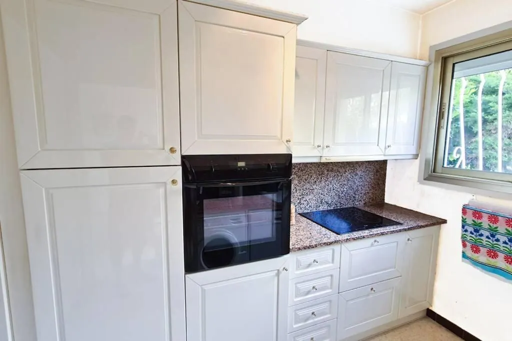 Casalionelantibes 70 Sqm Apartment With Garden And Parking France