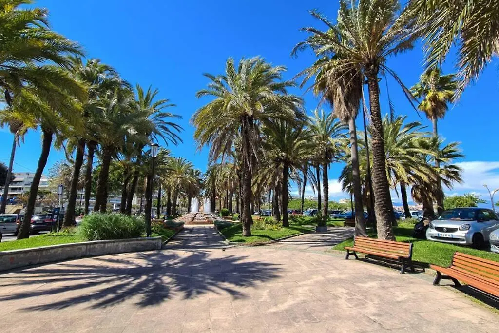 Casalionelantibes 70 Sqm Apartment With Garden And Parking France