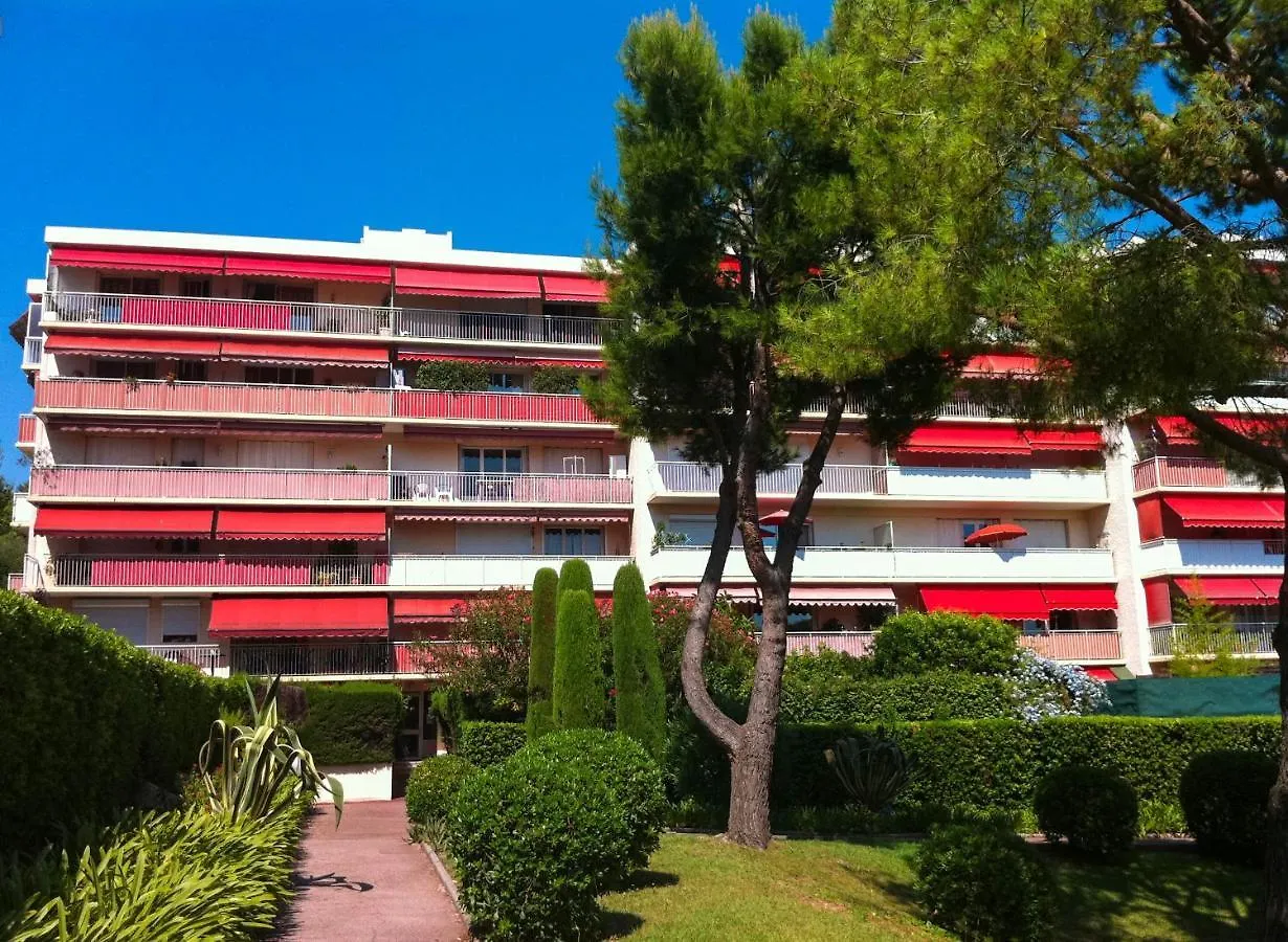 Casalionelantibes 70 Sqm Apartment With Garden And Parking