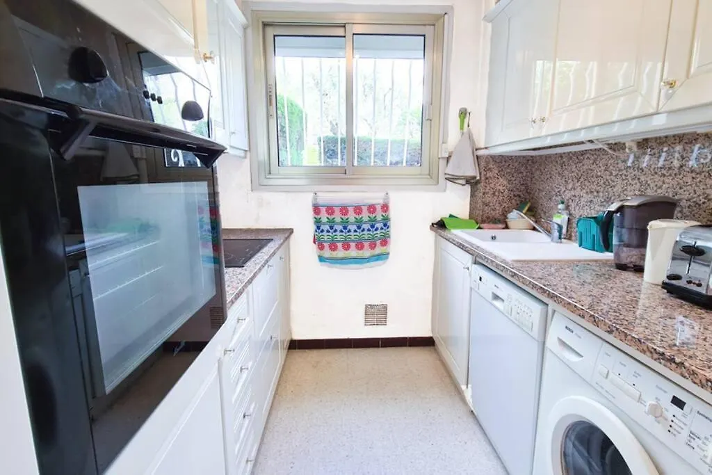 Casalionelantibes 70 Sqm Apartment With Garden And Parking Antibes
